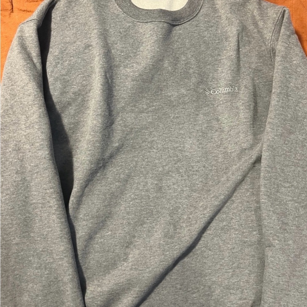 Columbia Gray Sweatshirt